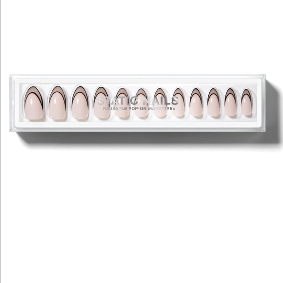 Sheer Fixation static nails ( reusable pop-on manicures) - Picture 4 of 4